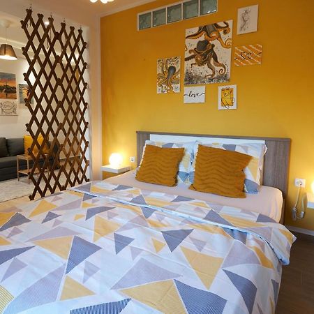 Apartment Yellow Porec Exterior photo